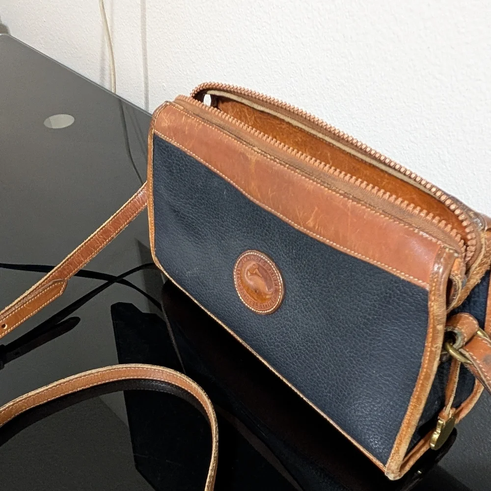 Vintage Dooney Bourke Blue Pebbled All Weather Leather Shoulder Bag Purse - Picture 2 of 12